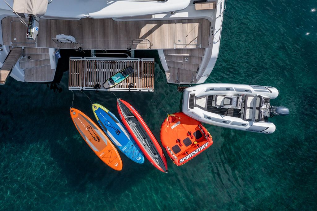 Madinina - Boat Images