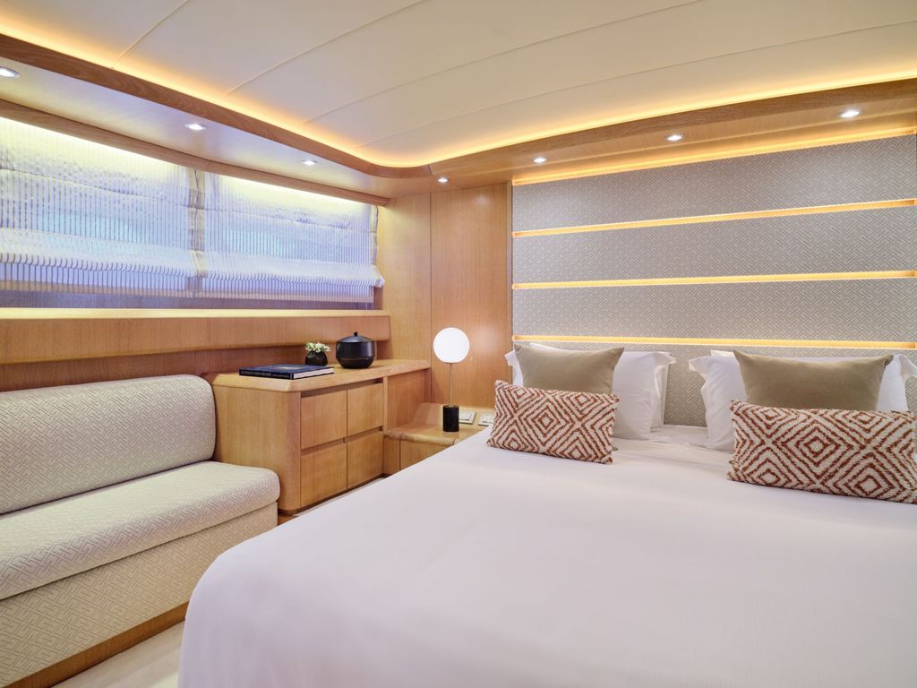 IRENE’S - Boat Images