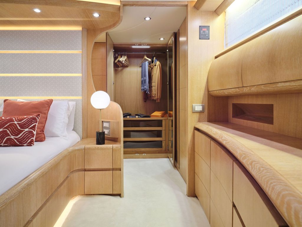 IRENE’S - Boat Images