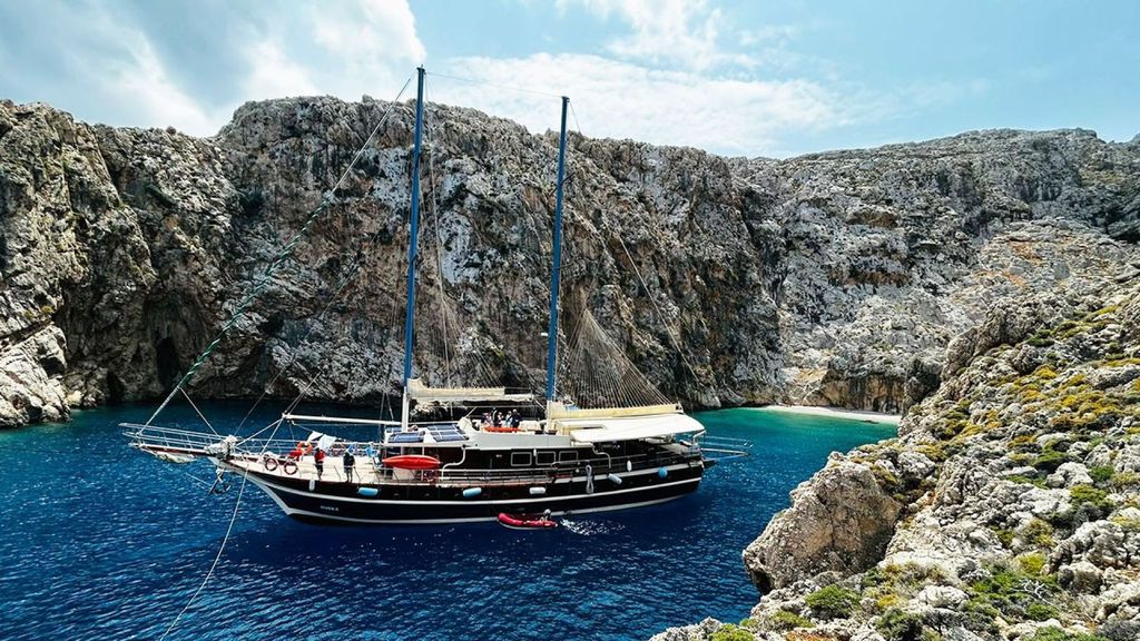 ATHEN A - Boat Images