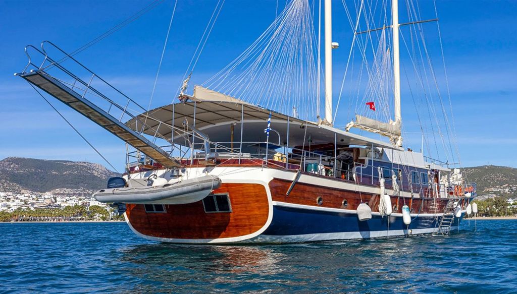 ATHEN A - Boat Images
