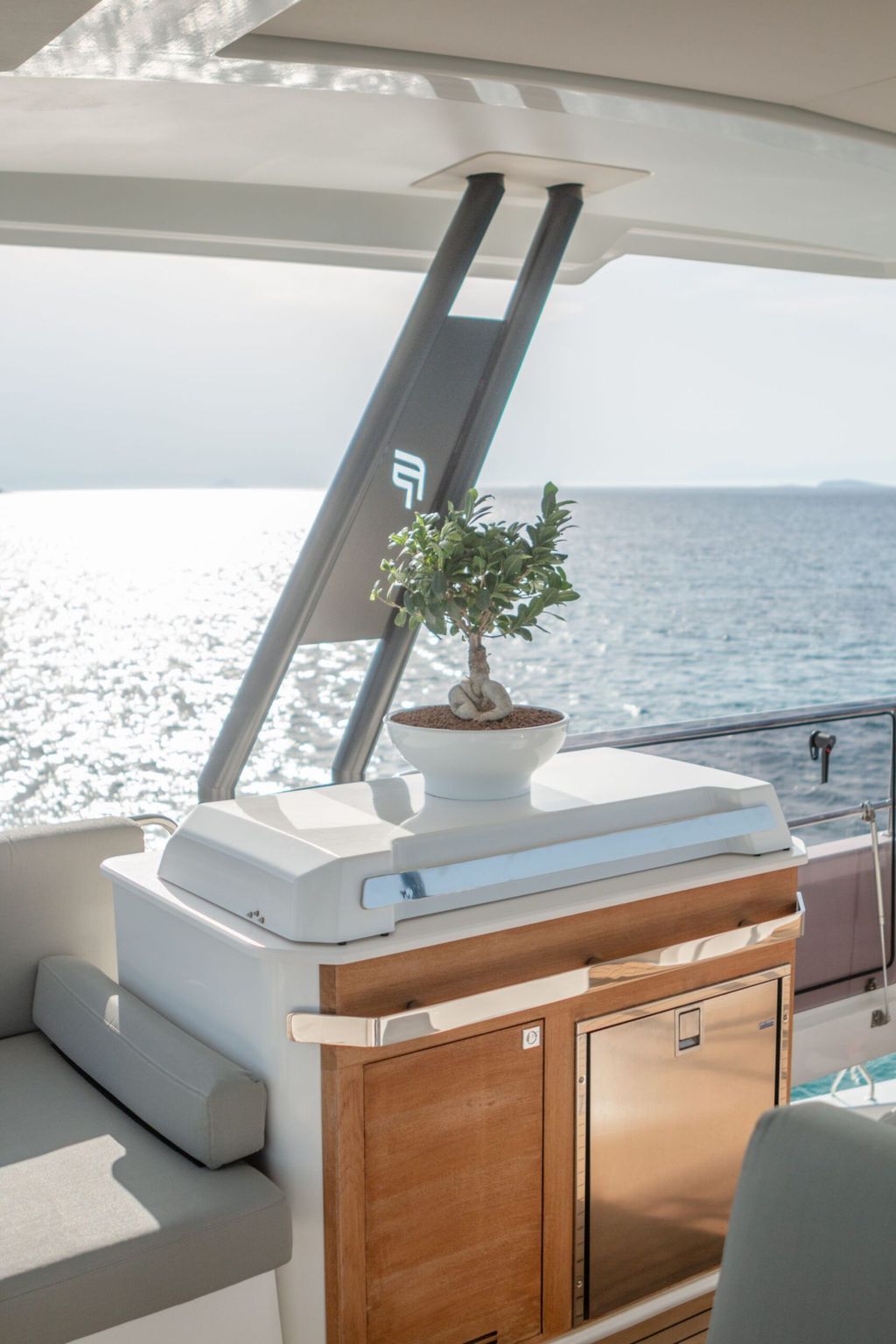 ASTORIA - Boat Images