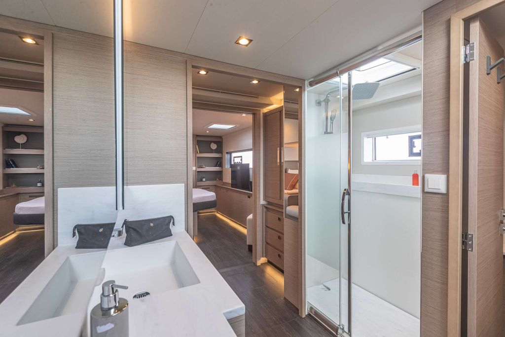 ALLURE - Boat Images