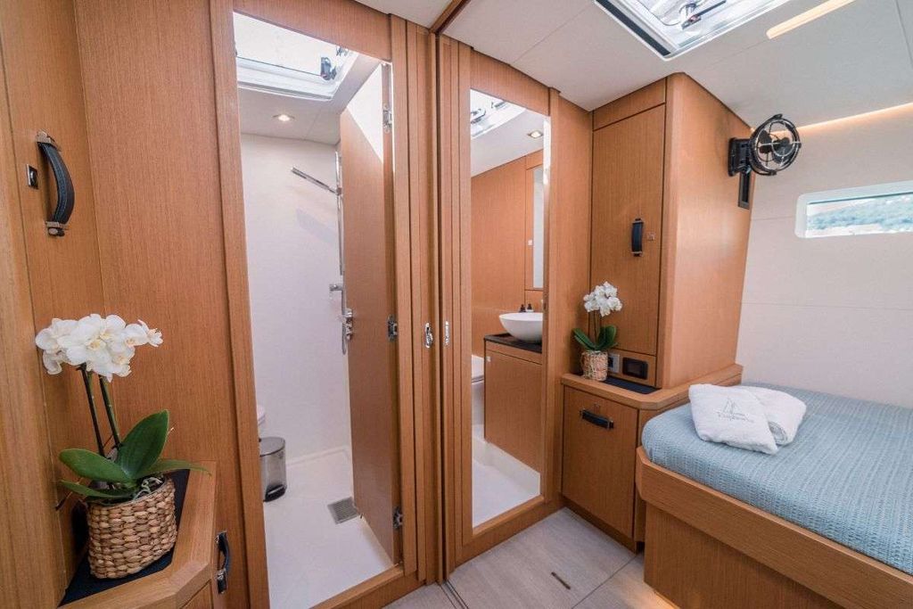 EUPHORIA - Boat Images