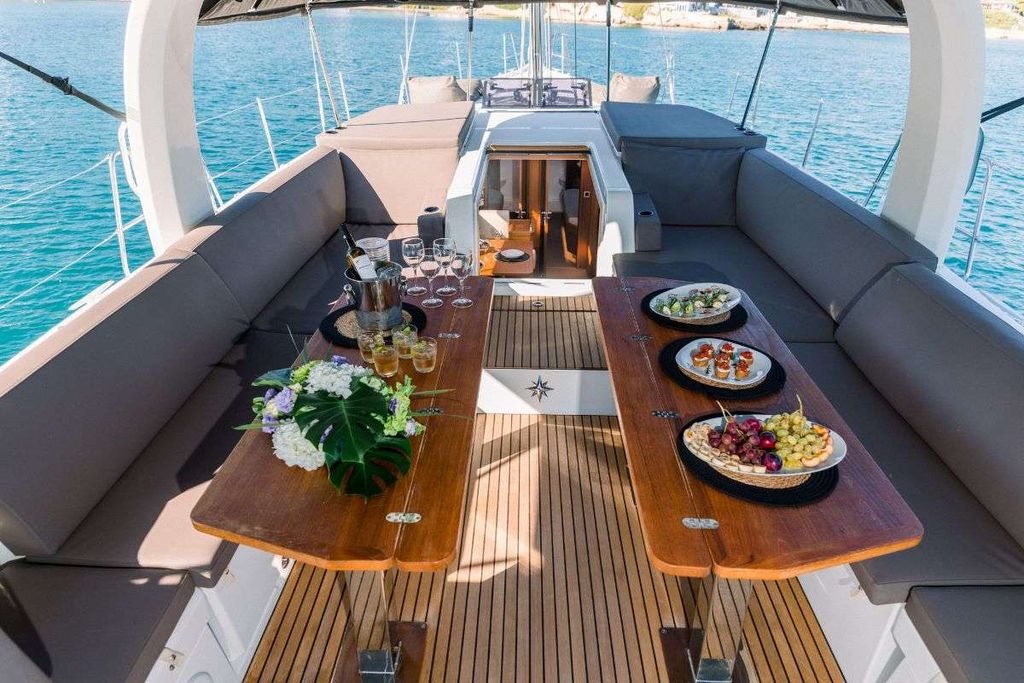 EUPHORIA - Boat Images