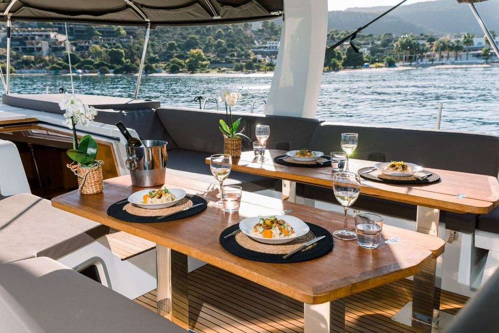 EUPHORIA - Boat Images