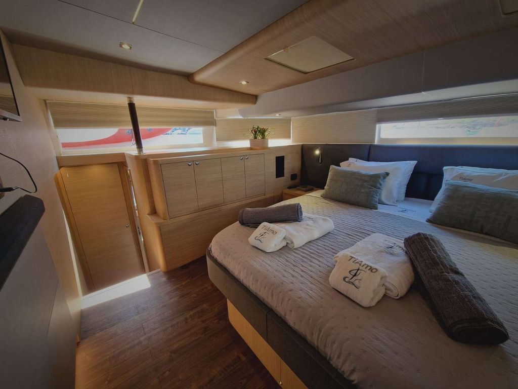 TiAmo - Boat Images