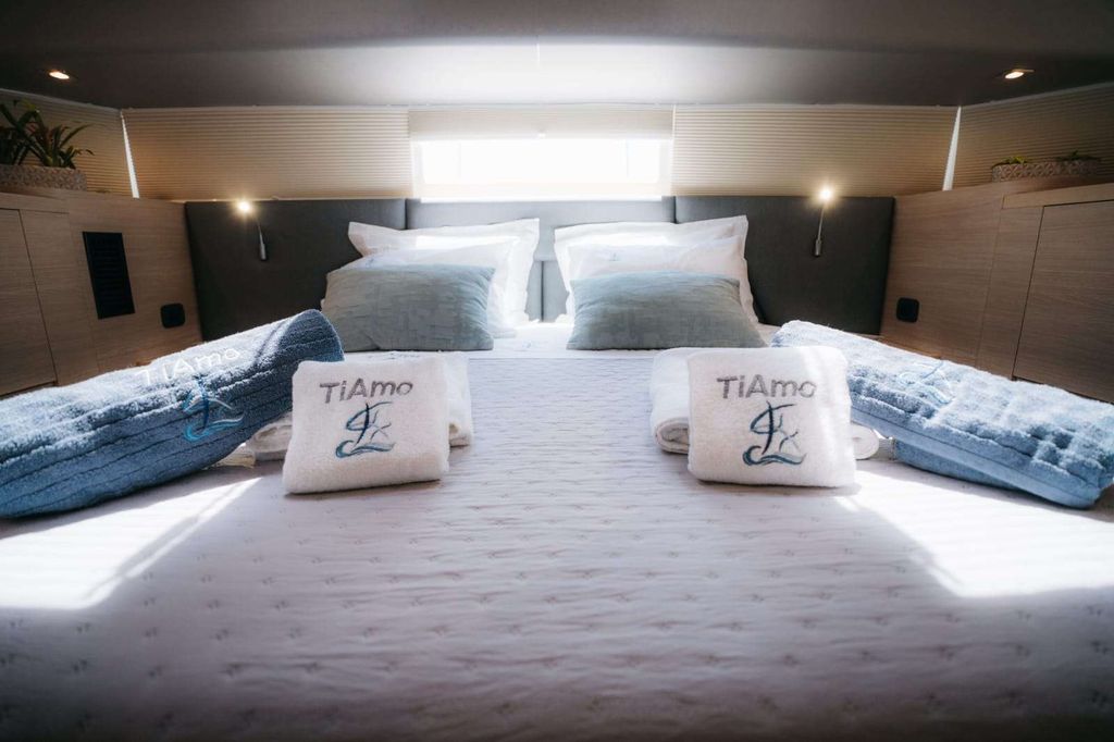 TiAmo - Boat Images