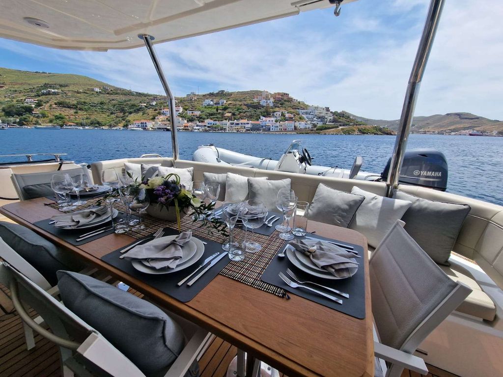 TiAmo - Boat Images