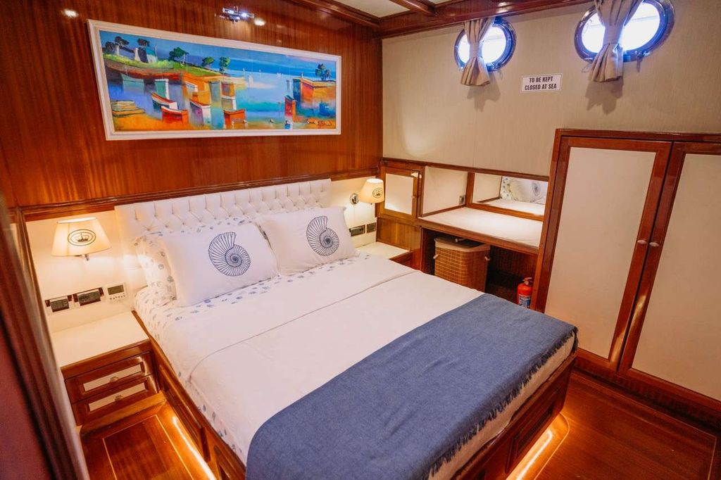QUEEN OF DATCA - Boat Images