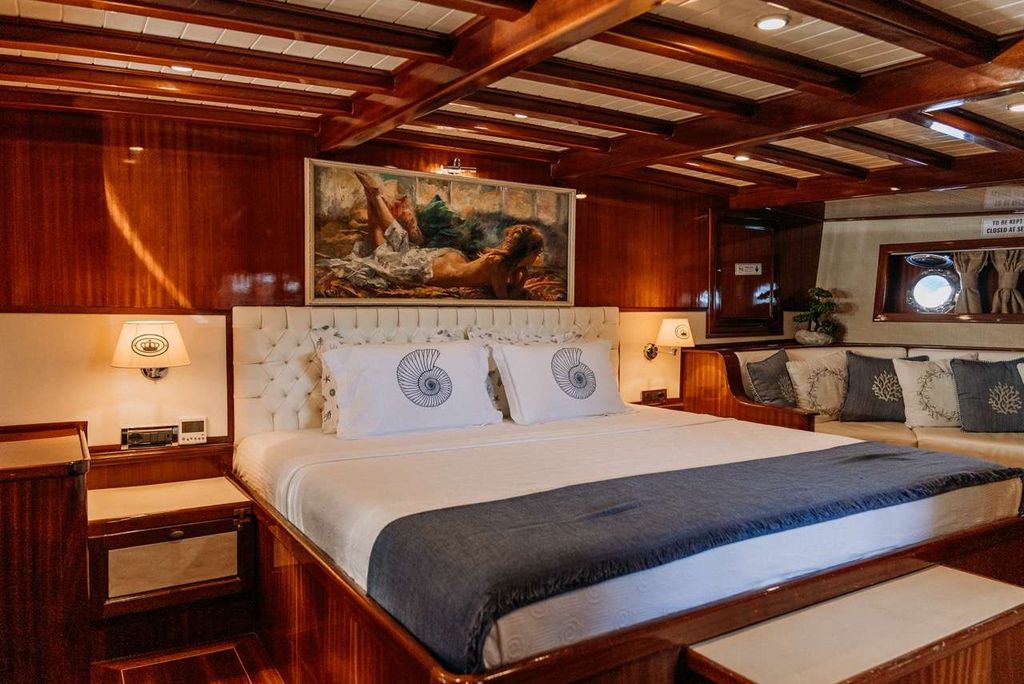 QUEEN OF DATCA - Boat Images