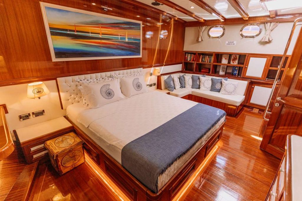 QUEEN OF DATCA - Boat Images