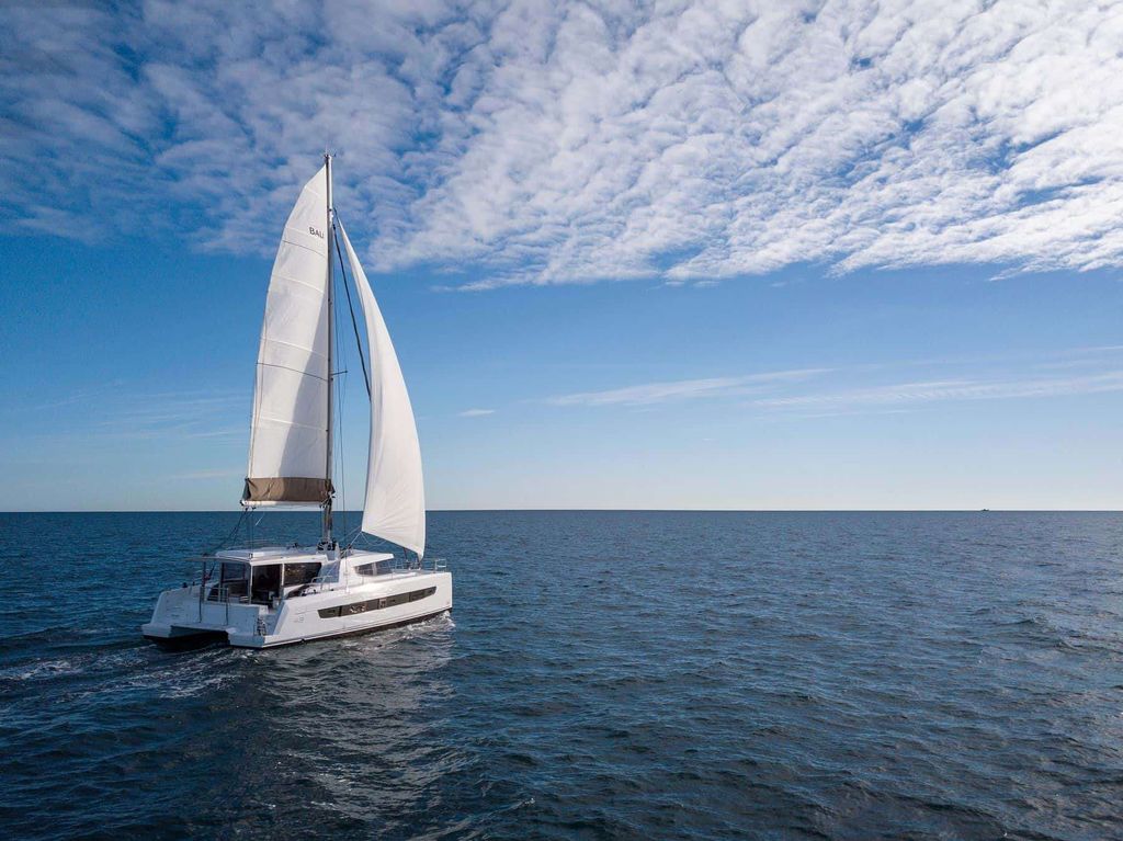 KOS 48.1 - Boat Images