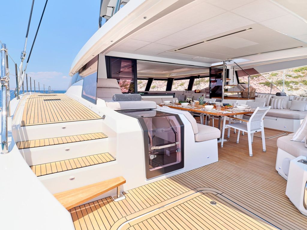 ALEXANDRA II - Boat Images