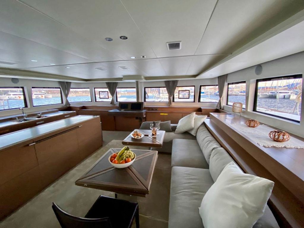 GRACE - Boat Images