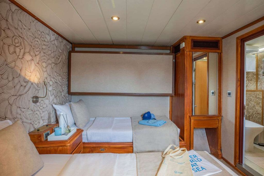 Galileo - Boat Images
