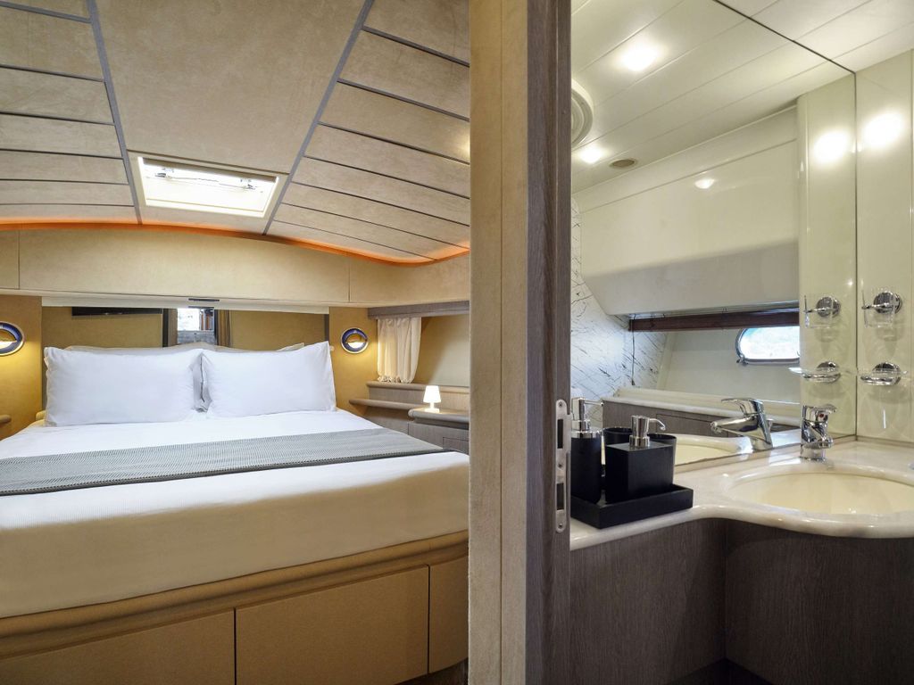 MIREN - Boat Images
