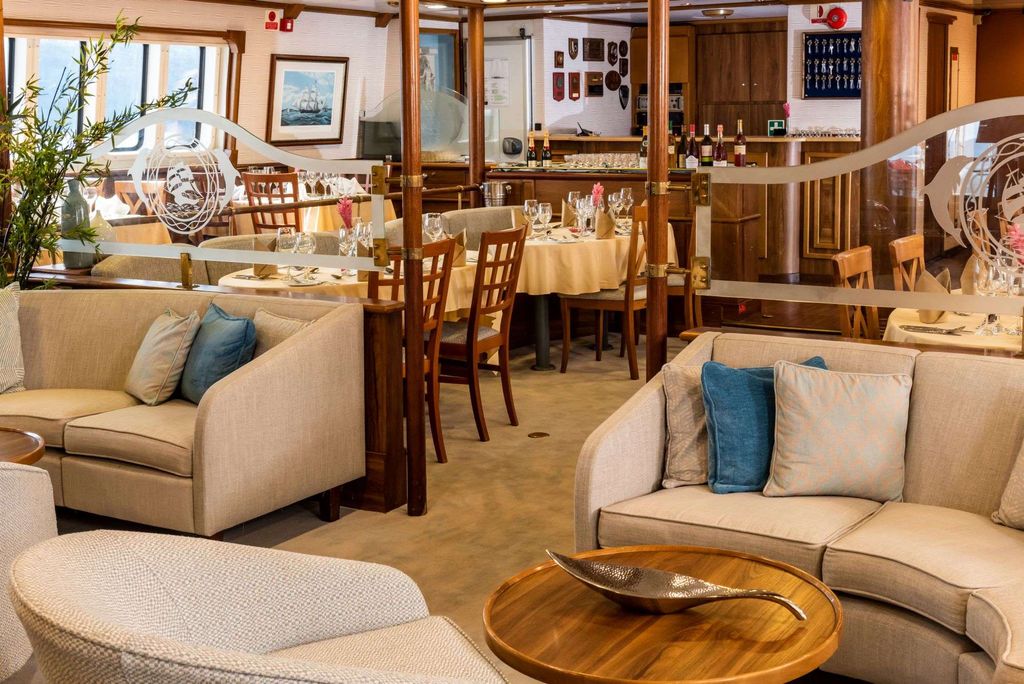 Panorama - Boat Images
