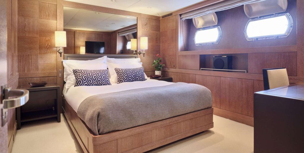 ELEMENT - Boat Images