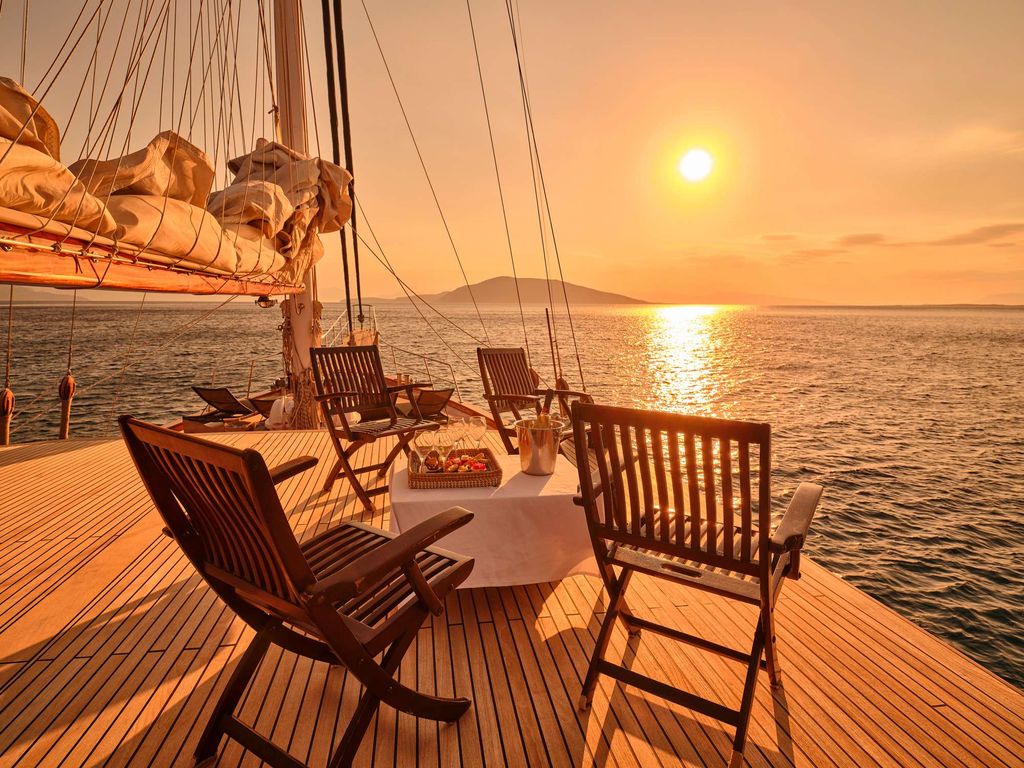 MYRA - Boat Images