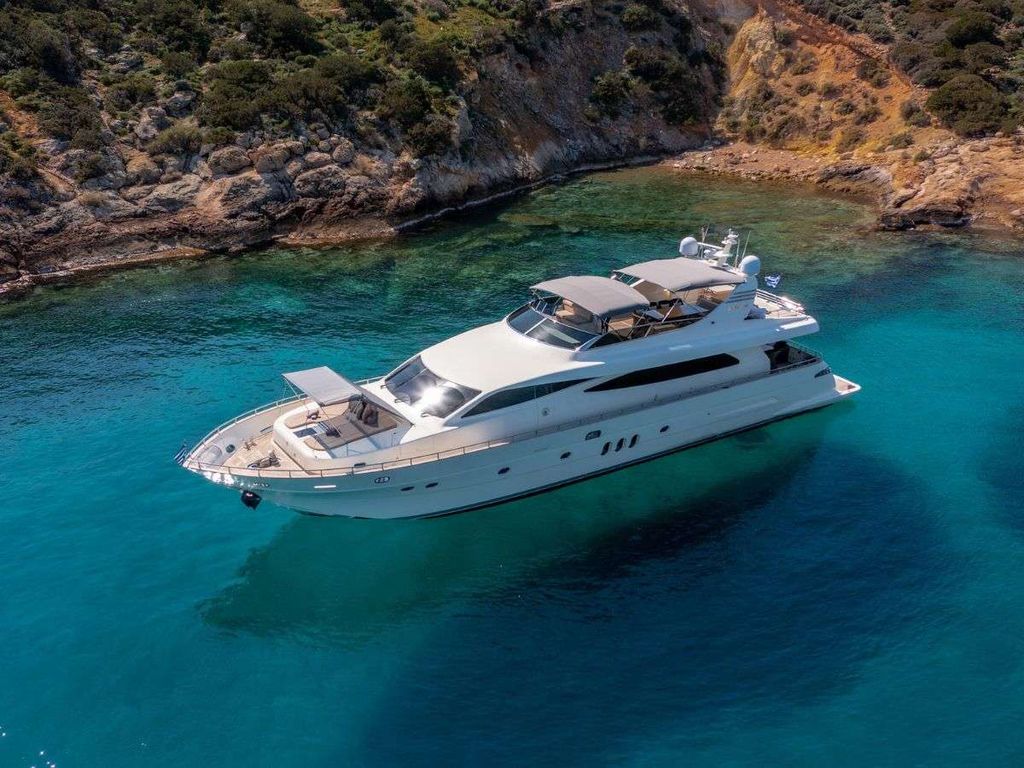 MIRAVAL - Boat Images