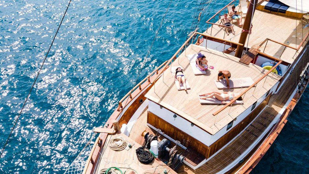 Aegeotissa II - Boat Images