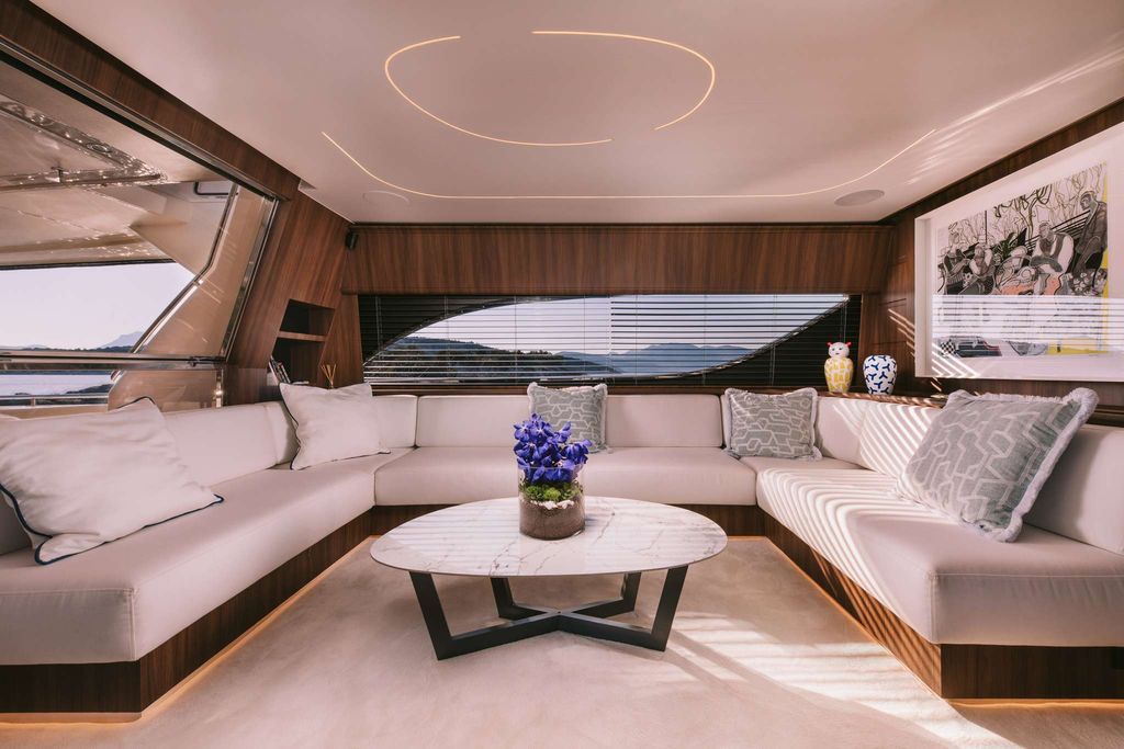 OXYGEN 8 - Boat Images