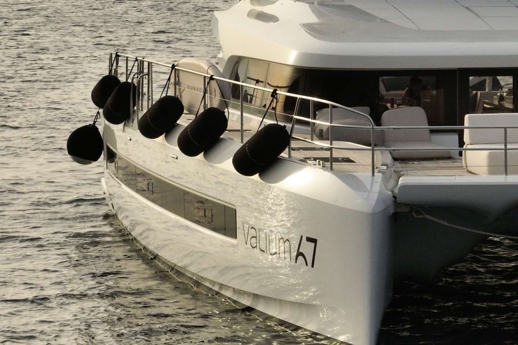 VALIUM 67 - Boat Images