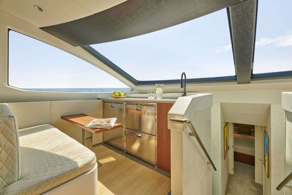 LA FENICE - Boat Images