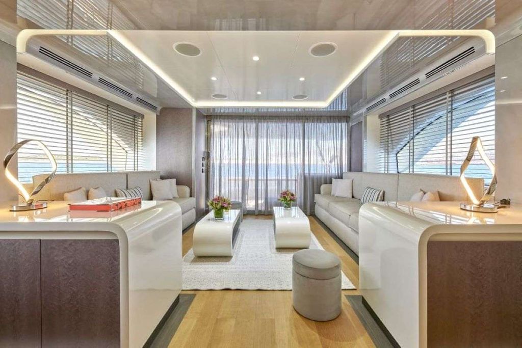 LA FENICE - Boat Images