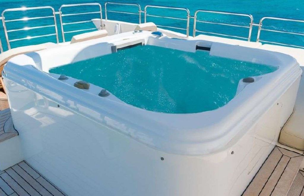LA FENICE - Boat Images