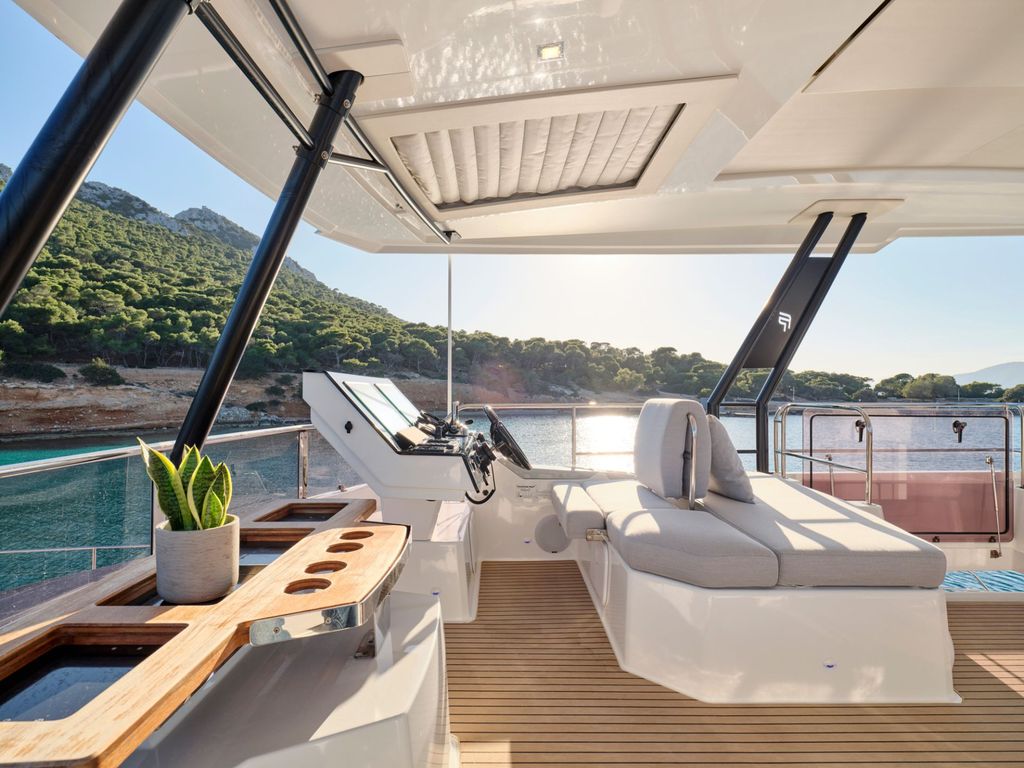 ALENA - Boat Images