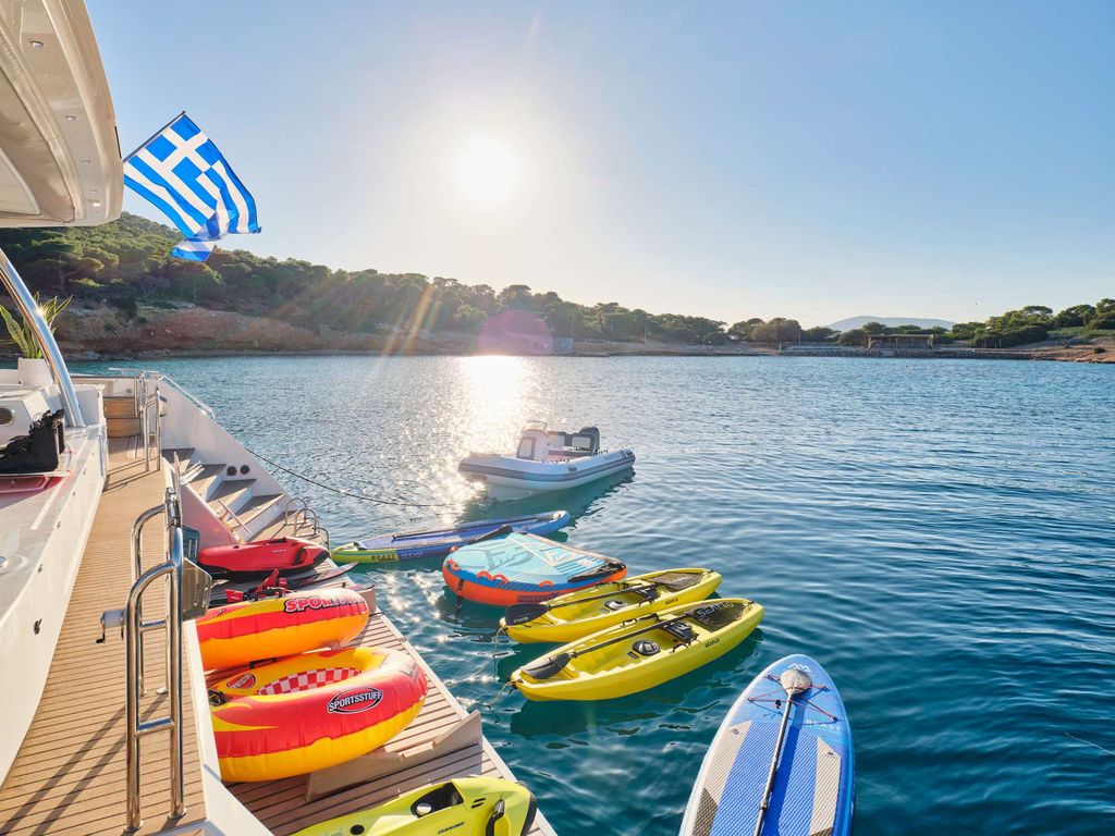ALENA - Boat Images