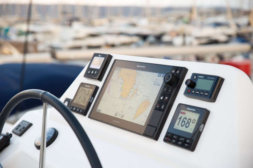 Blue Horizon - Boat Images