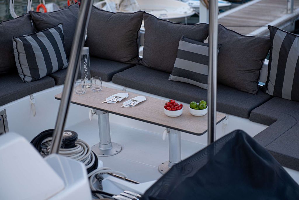 Blue Horizon - Boat Images