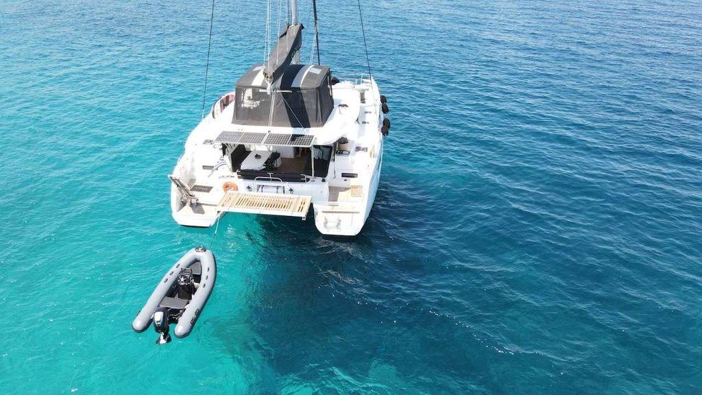 Omnia - Boat Images