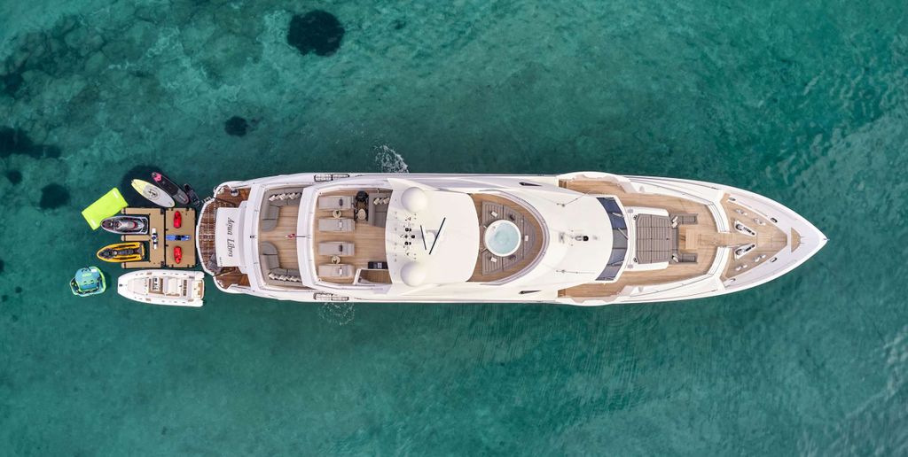 AQUA LIBRA - Boat Images