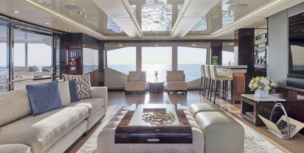 AQUA LIBRA - Boat Images