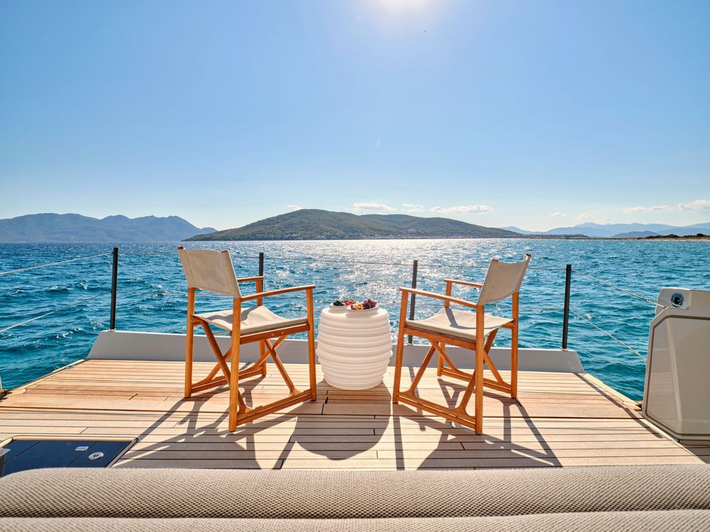 ALOIA 80 - Boat Images