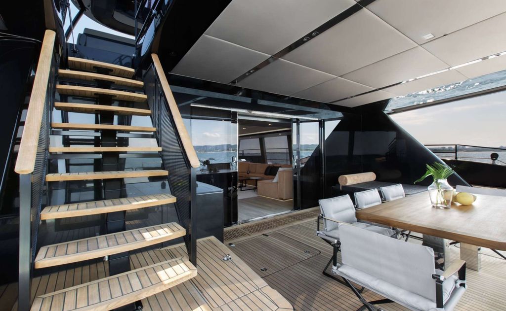 GRAYONE - Boat Images