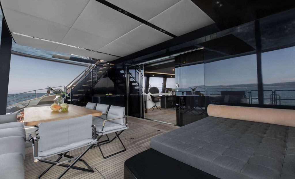 GRAYONE - Boat Images
