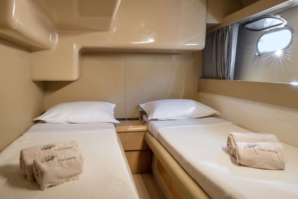 ARABELLA - Boat Images