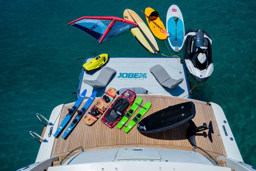FREEDOM - Boat Images