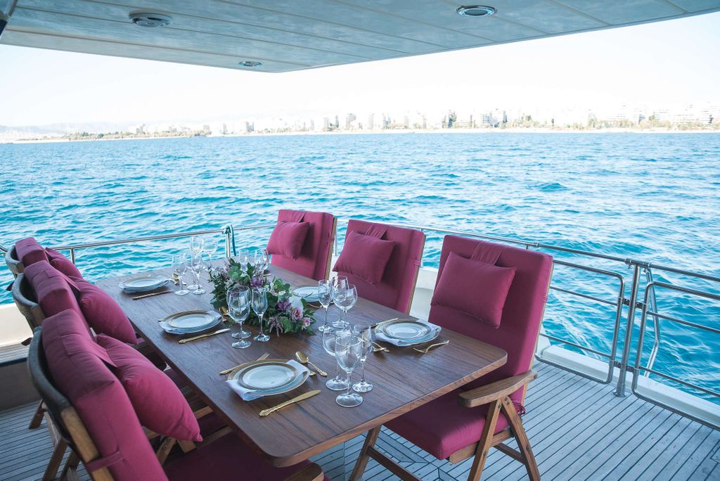 TEMPTATION - Boat Images