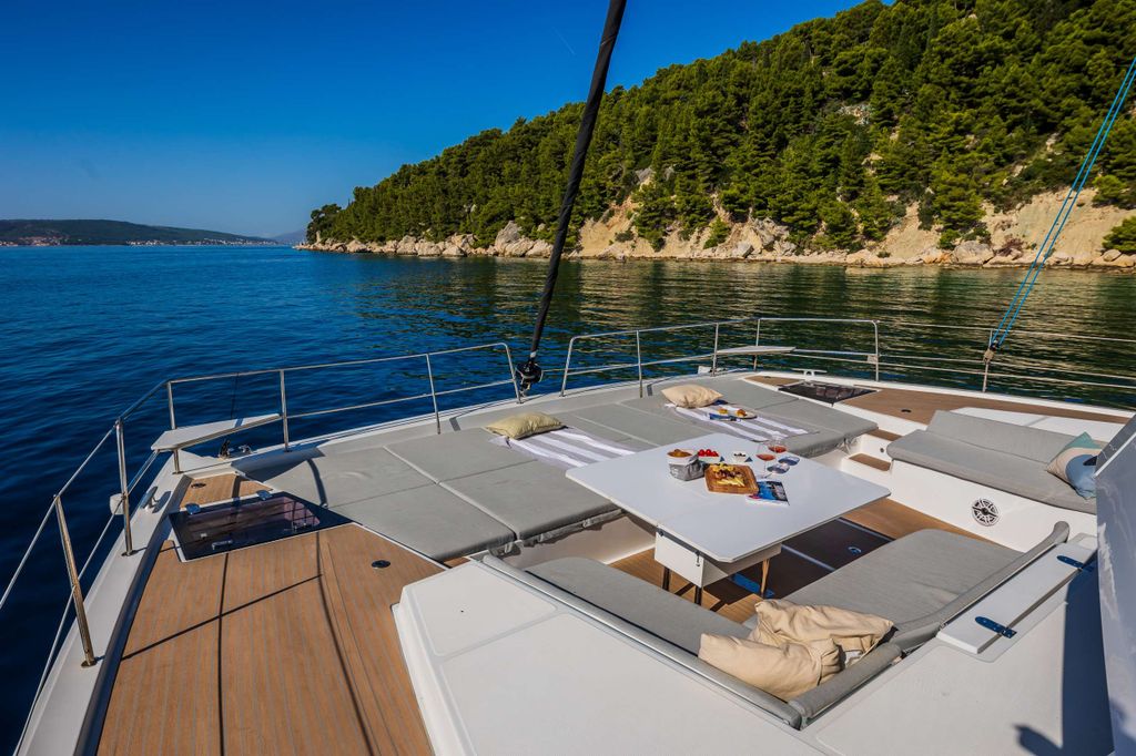 OCEAN LOUNGE - Boat Images