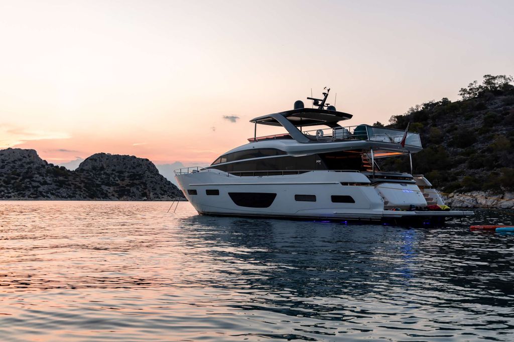 VISTA - Boat Images