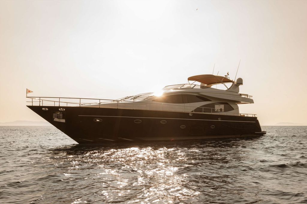 Anlia - Boat Images