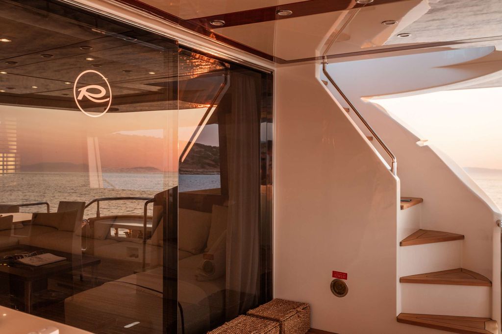 Anlia - Boat Images