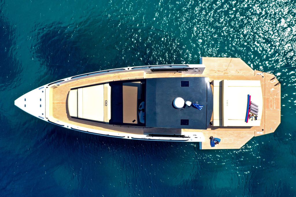 BIG BALLOON - Boat Images