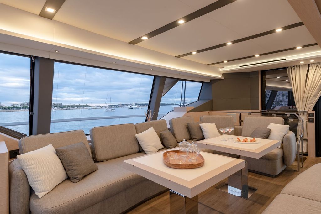 SERENISSIMA III - Boat Images